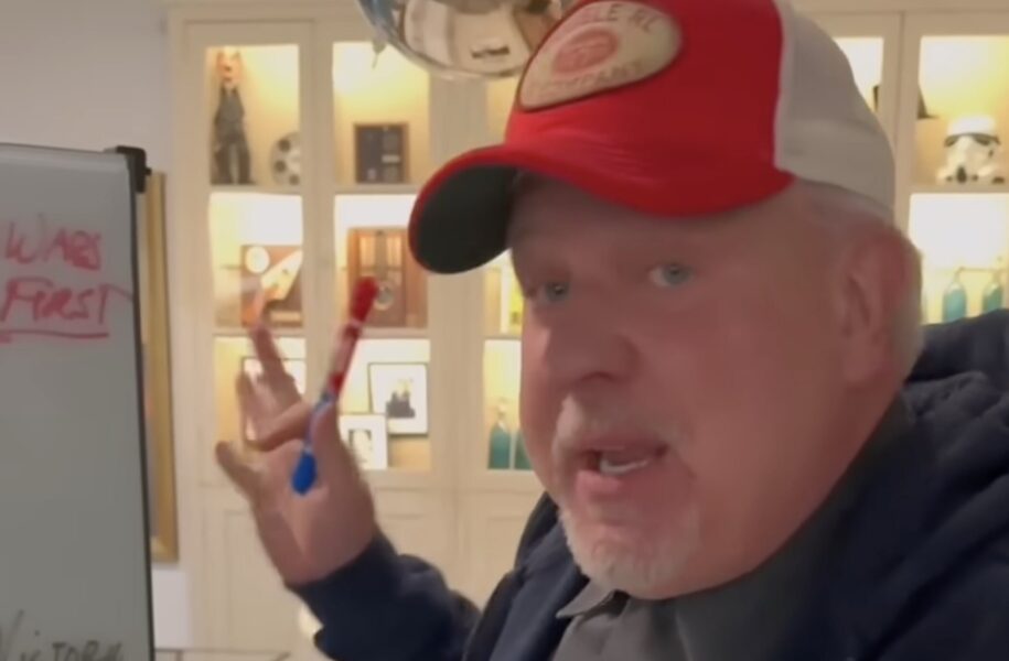 NEW: Glenn Beck Reveals Trump's '4D Chess Move' Against Zelenskyy