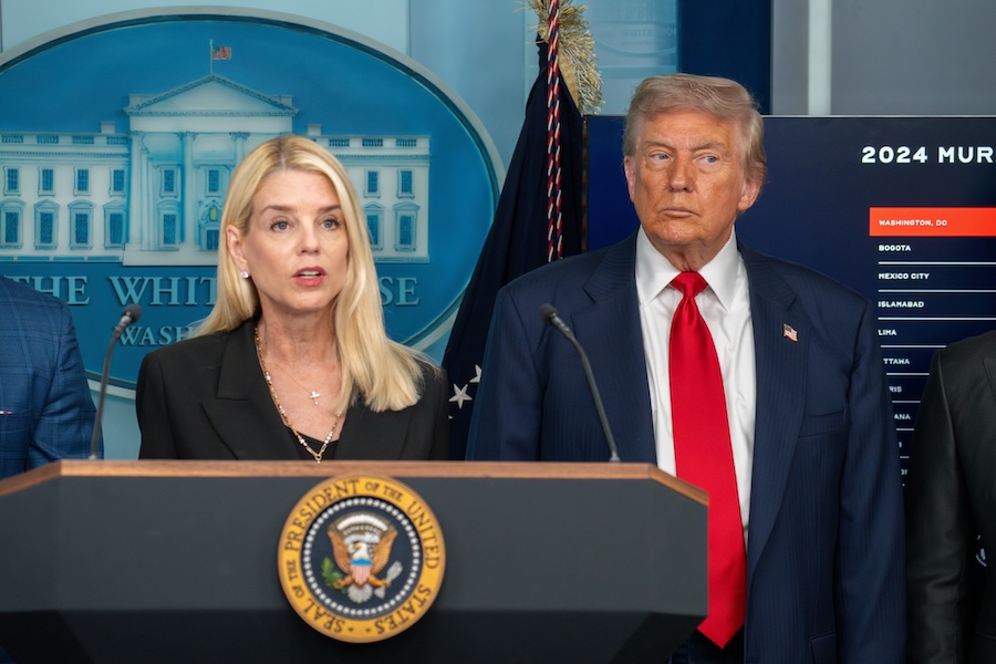 Trumps Fury Erupts: Calls For AG Bondi To Act After Wrays Lies Revealed thumbnail