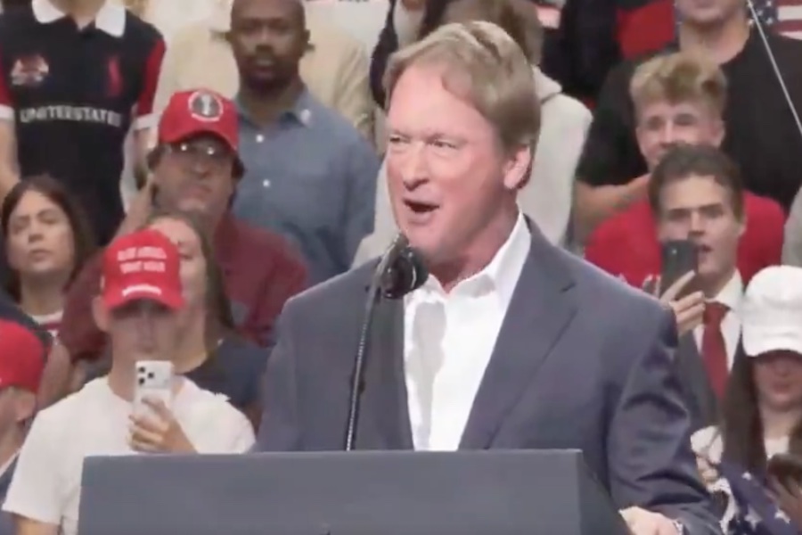 VIDEO: Legendary NFL Coach Makes Surprise Appearance At Trump Rally, Gives Rousing Speech