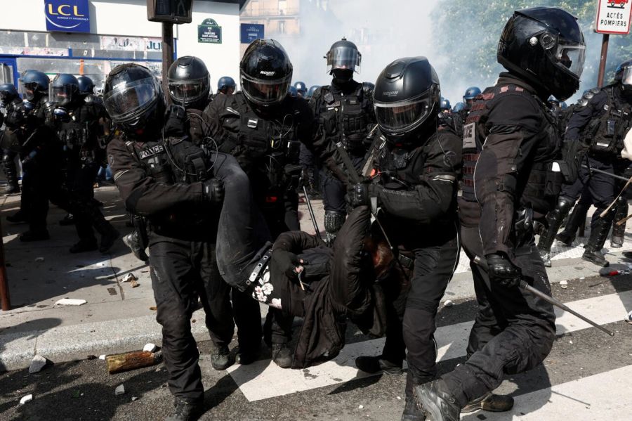 France Burns As Hordes Of Migrant Rioters Torch City Halls, Loot Stores